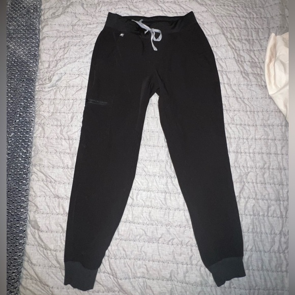 Zamora Jogger Scrub Pants - Picture 4 of 4